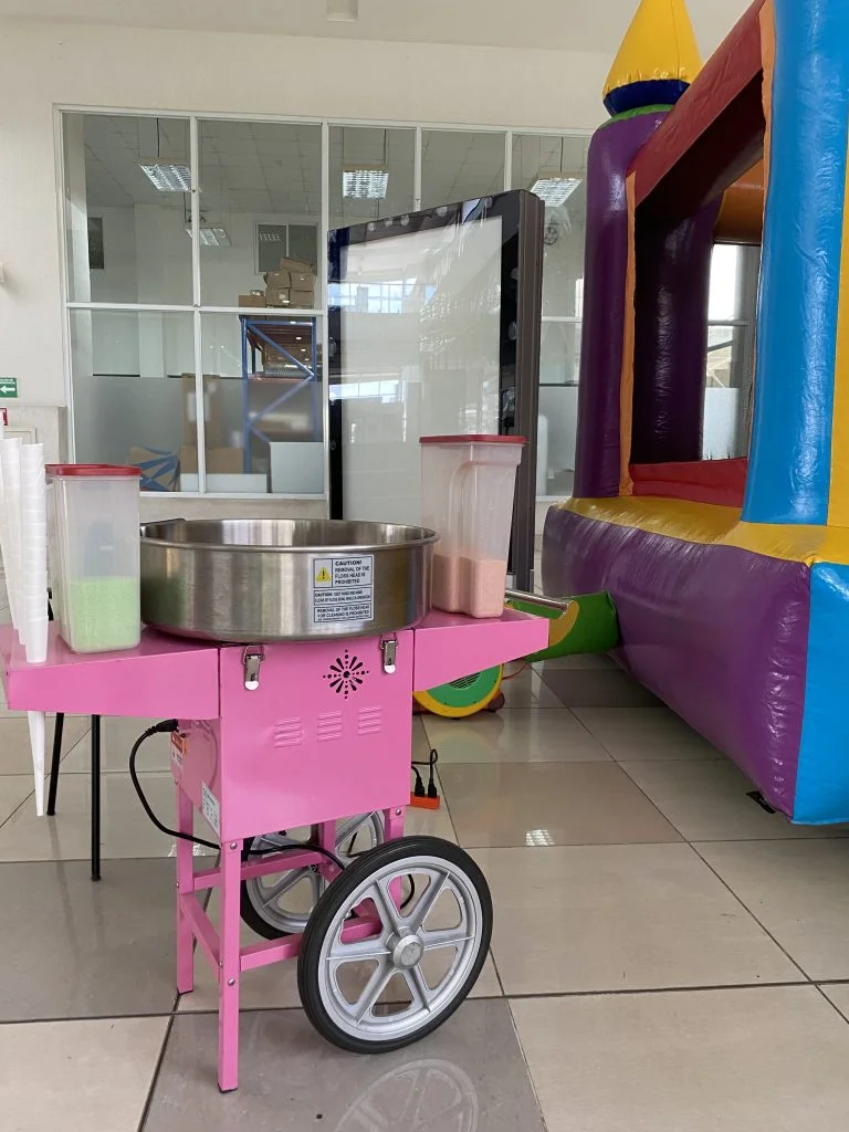 Máquina de algodón de azúcar para eventos en Panamá con operador – SK Events